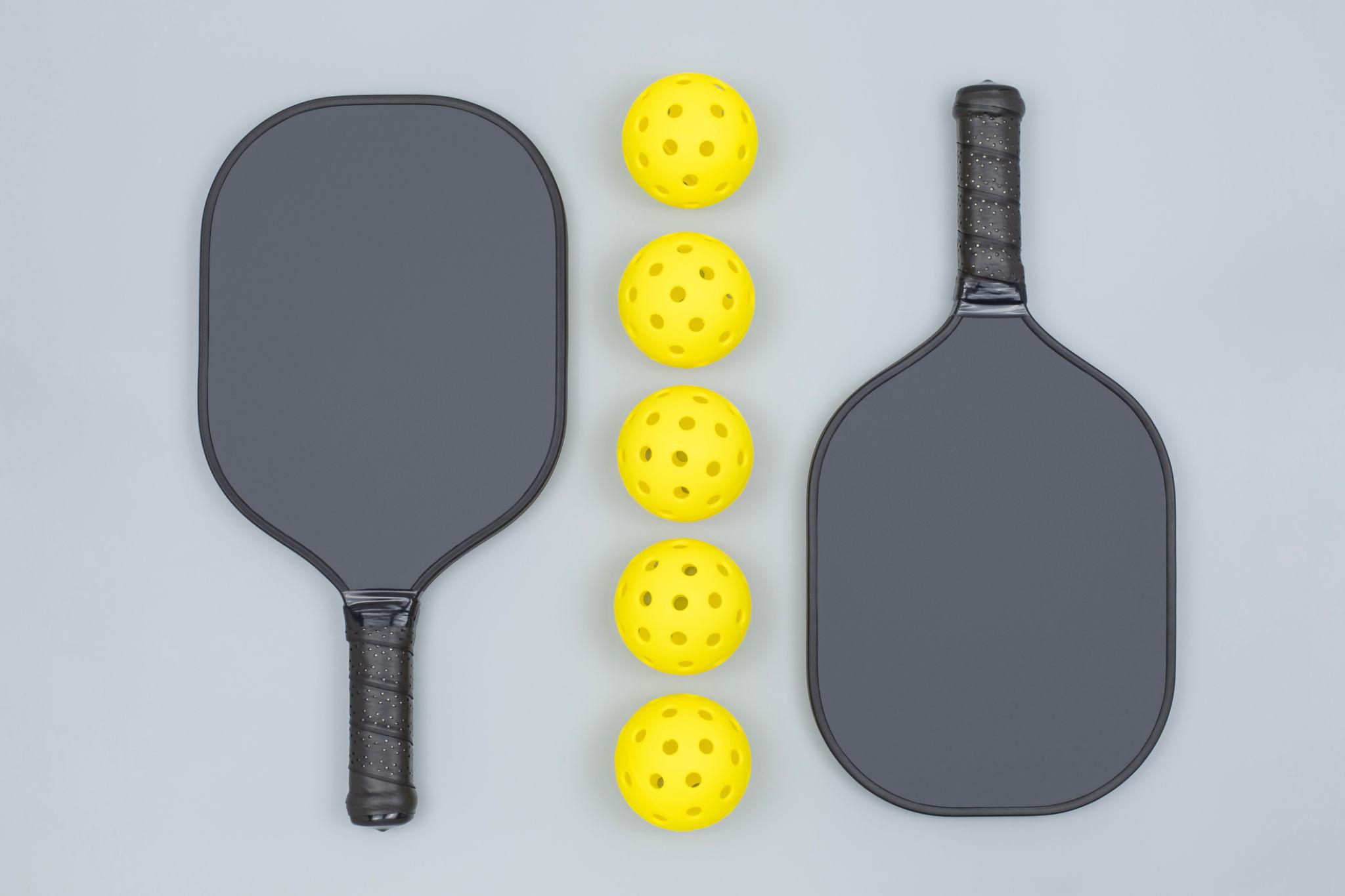 expensive vs cheap pickleball paddle comparison
