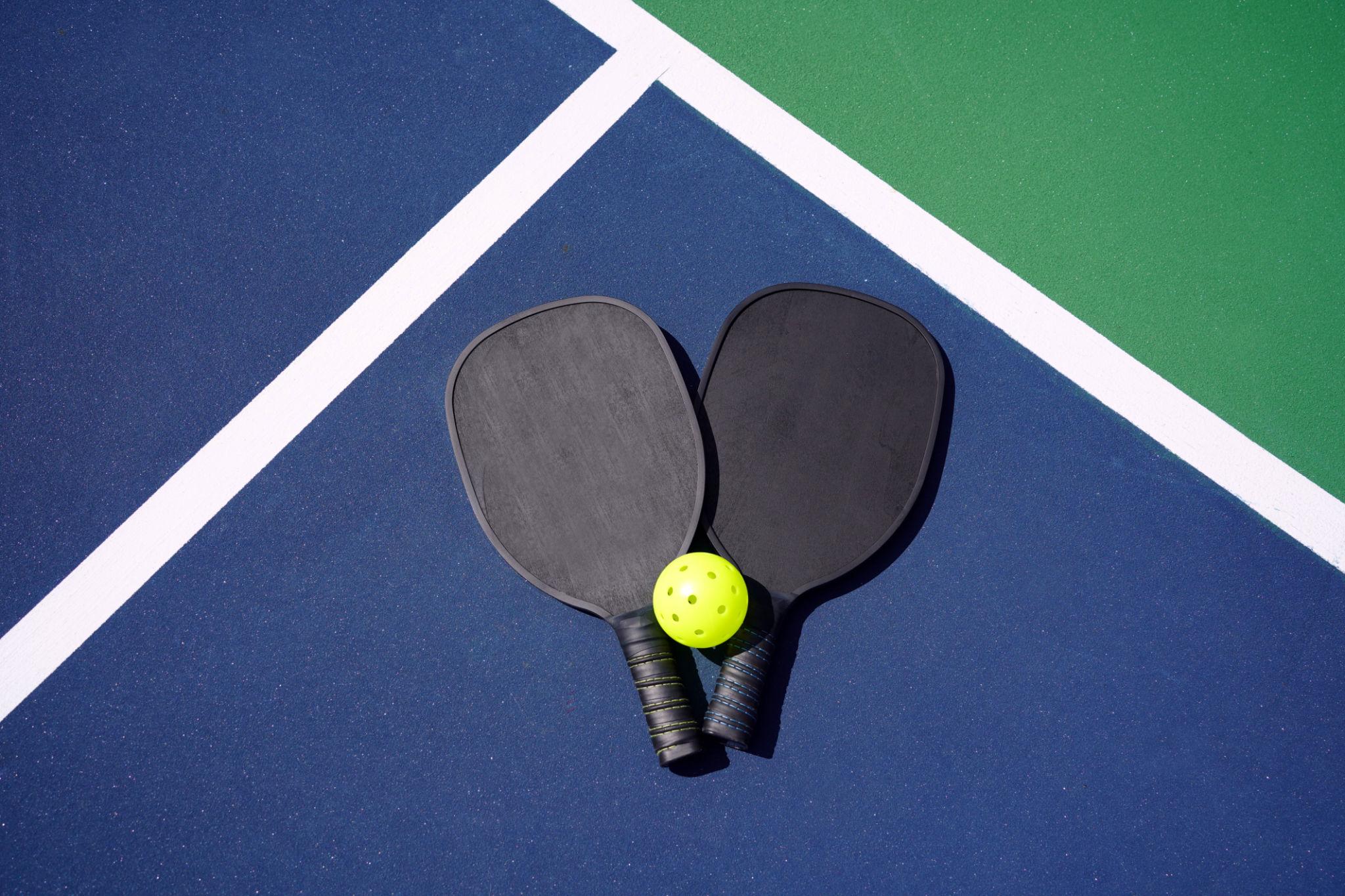 beginner vs intermediate pickleball paddle comparison 2026